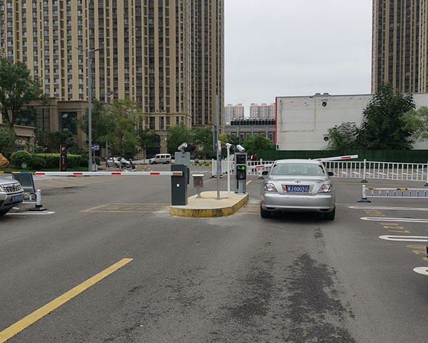 山西元一智能公司 解讀，三輥閘的質量應該如何判斷？